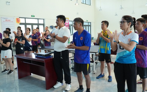 Trên 50 VĐV tham dự giải Bóng bàn trong khuôn khổ Đại hội TDTT xã Phượng Dực lần thứ I năm 2025