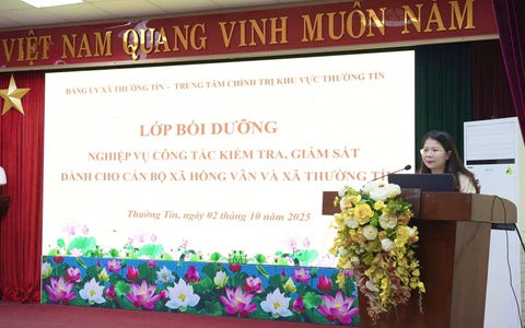 Gần 300 cán bộ cơ sở xã Thường Tín, Hồng Vân tham dự lớp bồi dưỡng công tác kiểm tra, giám sát trong Đảng.