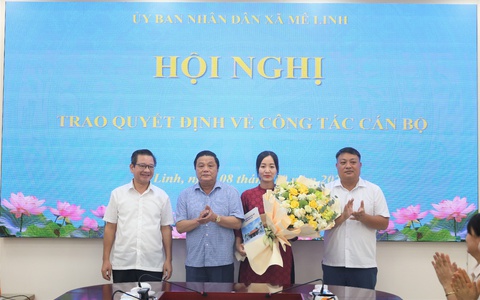 Xã Mê Linh: Trao quyết định về công tác cán bộ