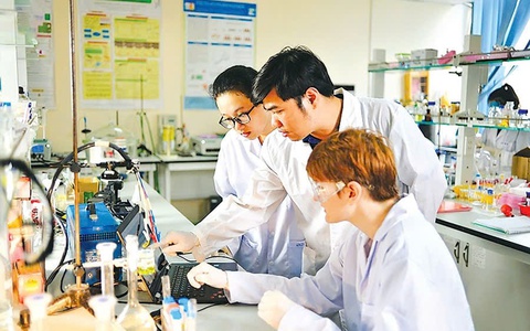 Hà Nội phát động cao điểm 90 ngày đưa 06 Nghị quyết đột phá về Khoa học, đổi mới sáng tạo vào cuộc sống