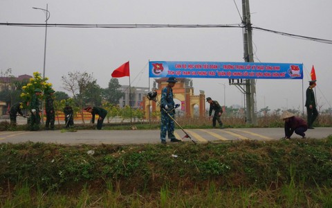Trường Trung cấp Kỹ thuật Công binh kiểm tra hoạt động hành quân dã ngoại làm công tác dân vận, đợt 2 năm 2025 tại Thôn Vật Lại 3, Xã Vật Lại