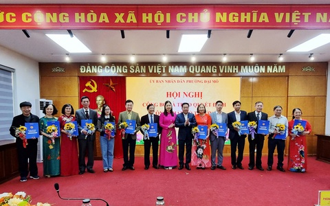 Phường Đại Mỗ tổ chức Hội nghị công bố và trao quyết định công nhận 26 Tổ trưởng Tổ dân phố nhiệm kỳ 2025 - 2028