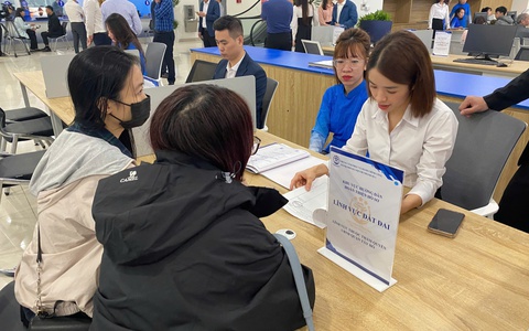 Thông báo Tuyển dụng lao động hợp đồng tại Trung tâm Phục vụ hành chính công thành phố Hà Nội (Đợt 2)