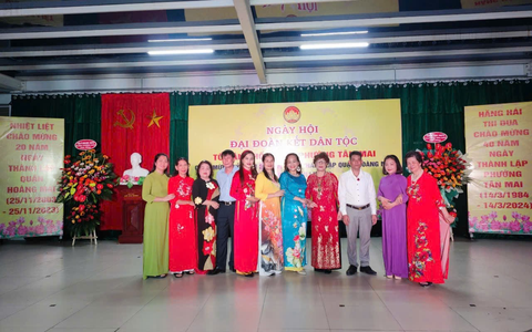 Chị Phạm Thu Hòa – Chi hội trưởng hội chữ thập đỏ tổ 9, 10 phường Tân Mai tấm gương về lòng nhân ái, nhiệt tình, tâm huyết