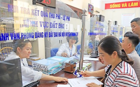Hà Nội chuyển giao 331 thủ tục hành chính về xã, phường để vận hành thử nghiệm