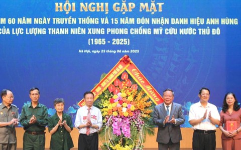 Hà Nội gặp mặt gần 450 cựu thanh niên xung phong chống Mỹ, cứu nước