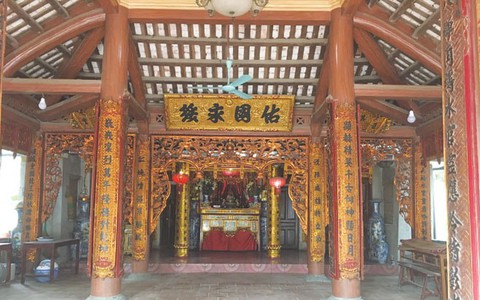 Đình La Dương - một “bảo tàng di sản Hán Nôm”