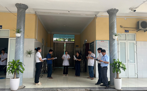 Trung tâm Bảo trợ Xã hội 2 Hà Nội sôi nổi tổ chức chấm điểm Phong trào thi đua Sáng - Xanh - Sạch - Đẹp giữa các phòng, tổ