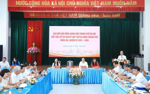 Chủ tịch HĐND Thành phố Hà Nội tiếp xúc cử tri các phường Hoàn Kiếm, Cửa Nam, Hồng Hà sau Kỳ họp thứ 25