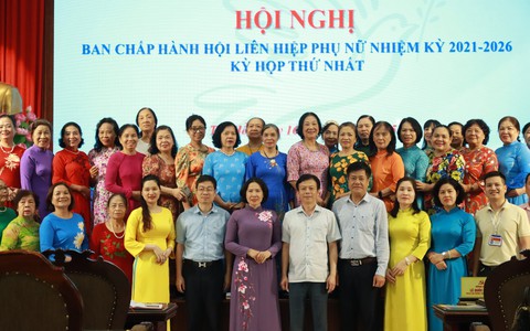 Kỳ họp lần thứ Nhất Ban chấp hành Hội LHPN phường Tây Hồ, nhiệm kỳ 2021-2026: Tăng cường đi cơ sở, nắm bắt từng khu vực để củng cố công tác Hội