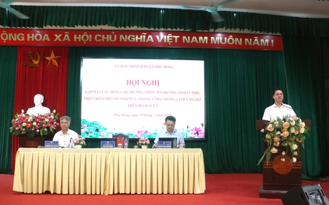 UBND xã Phù Đổng tổ chức Hội nghị giao ban với các đồng chí Trưởng thôn, Tổ trưởng TDP
