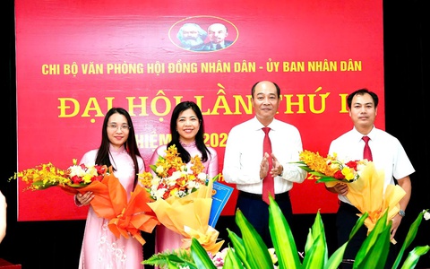 Đại hội Chi bộ Văn phòng HĐND và UBND phường Định Công lần thứ I, nhiệm kỳ 2025 - 2030