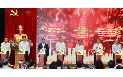 Hội nghị sơ kết 6 tháng đầu năm Ban Chỉ đạo Trung ương về phát triển khoa học, công nghệ, đổi mới sáng tạo và chuyển đổi số
