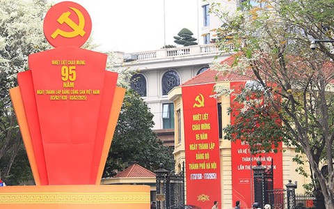 Công bố toàn văn dự thảo Báo cáo chính trị trình Đại hội đại biểu lần thứ I Đảng bộ phường Cửa Nam để lấy đóng góp ý kiến