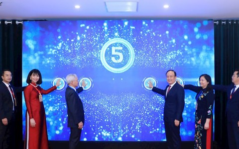 Khai mạc triển lãm “Phát triển Hoàn Kiếm số - Văn minh, hiện đại, đậm đà bản sắc”
