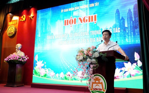Phường Sơn Tây triển khai ứng dụng trong công tác chuyển đổi số phục vụ nhân dân