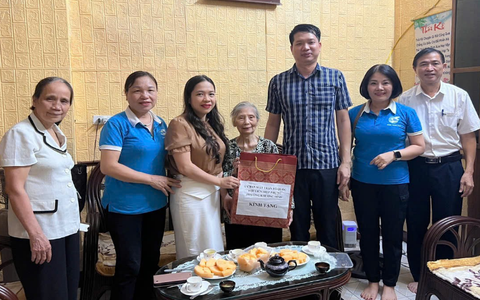 Chùm hoạt động tri ân của Mặt trận Tổ quốc và Hội Liên hiệp Phụ nữ phường Khương Đình nhân dịp kỷ niệm 78 năm Ngày Thương binh - Liệt sĩ