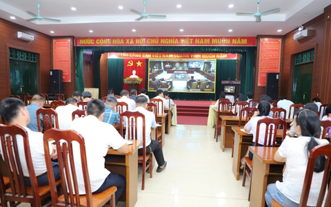 Đảng ủy xã Yên Xuân tham dự Hội nghị tập huấn sử dụng phần mềm quản lý văn bản