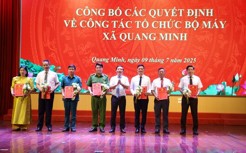 Đảng ủy xã Quang Minh công bố quyết định thành lập các chi bộ trực thuộc Đảng bộ xã; quán triệt, triển khai kế hoạch tổ chức đại hội Đảng bộ xã Quang Minh lần thứ I, nhiệm kỳ 2025 - 2030