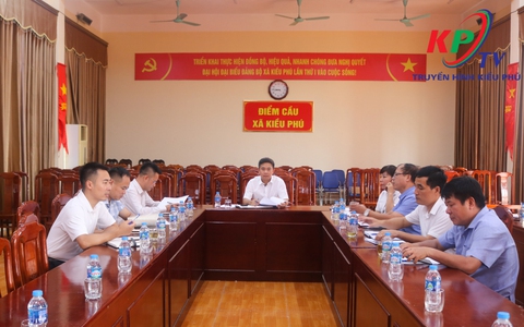 Kiều Phú tổ chức hội nghị họp tập thể lãnh đạo UBND xã để xem xét, giải quyết công việc thuộc thẩm quyền