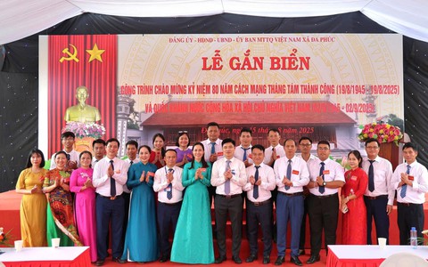 XÃ ĐA PHÚC - LỄ GẮN BIỂN CÔNG TRÌNH TU BỔ, TÔN TẠO ĐÌNH THÔN TRUNG