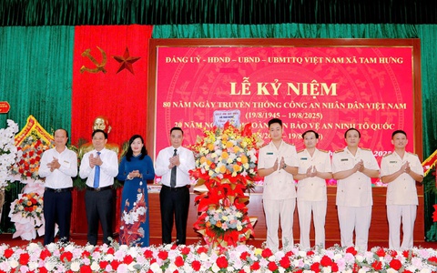 Công an xã Tam Hưng: Gần dân, sát dân, tận tụy vì nhân dân - Dấu mốc xây dựng lực lượng vững mạnh toàn diện trong giai đoạn mới