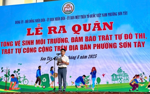 Phường Sơn Tây ra quân tổng dọn vệ sinh môi trường, chung tay xây dựng môi trường xanh - sạch - đẹp