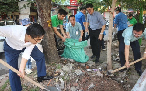 Phường Khương Đình đồng loạt ra quân hành động vì diện mạo đô thị “Sáng - Xanh - Sạch - Đẹp”
