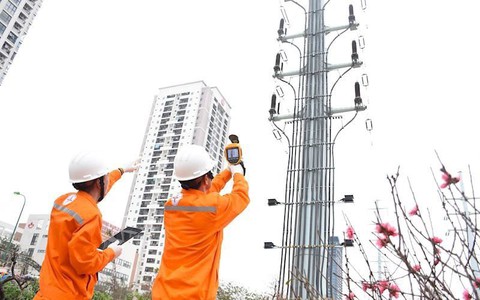 Công ty Lưới điện cao thế Thành phố Hà Nội bảo đảm
cung cấp điện phục vụ Lễ kỷ niệm 80 năm Quốc khánh 2/9