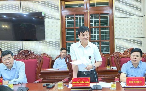 Ngân hàng Nhà nước chi nhánh Khu vực I làm việc với Đảng uỷ xã Phúc Thọ về tình hình hoạt động trên địa bàn