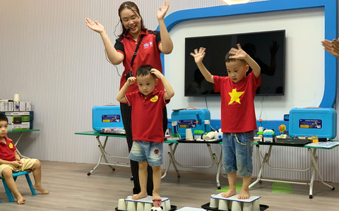 Khơi nguồn đam mê khoa học từ những trải nghiệm STEM – Robotics