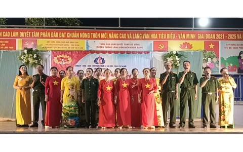Vân Đình, sôi nổi các chương trình văn nghệ chào mừng Đại hội Đảng bộ xã lần thứ I, nhiệm kỳ 2025 - 2030