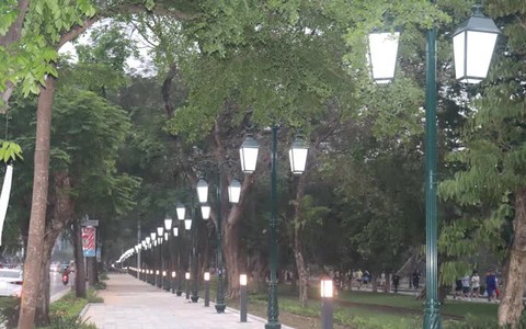 Đề xuất tiếp tục hạ rào của Công viên Thống Nhất phía phố Đại Cồ Việt và Nguyễn Đình Chiểu, tạo không gian xanh, mở