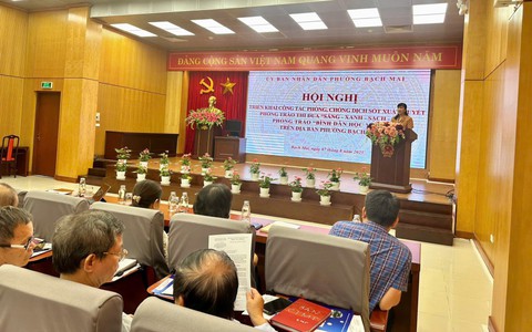 Hội nghị triển khi công tác phòng chống dịch sốt xuất huyết, phong trào thi đua “sáng - xanh - sạch - đẹp” phong trào “Bình dân học vụ số” trên địa bàn phường Bạch Mai