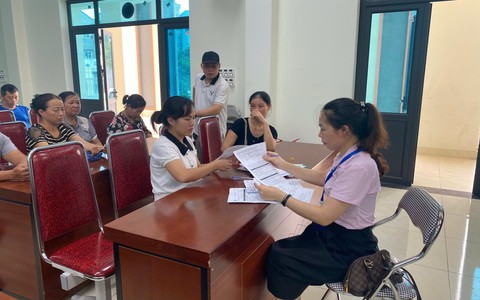 Phòng giao dịch NHCSXH Đông Anh triển khai đối chiếu, phân loại nợ khách hàng vay vốn ngân hàng chính sách xã hội năm 2025 trên địa bàn xã Đông Anh