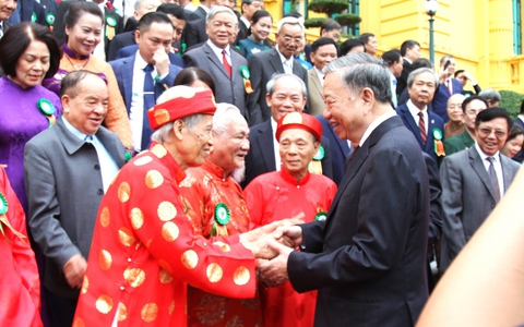 Phát huy vai trò người cao tuổi trong kỷ nguyên vươn mình của dân tộc
