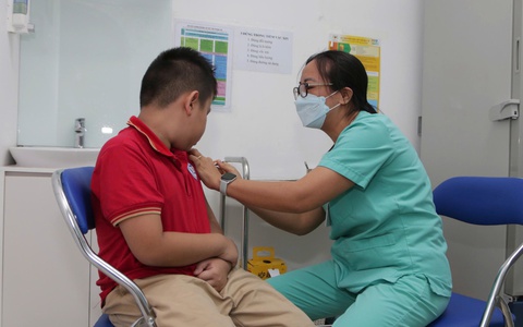 Phòng chống cúm mùa ở trẻ em mùa tựu trường: Lời khuyên từ chuyên gia y tế