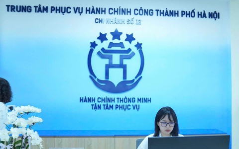 Bài tuyên truyền về phi địa giới TTHC và trực tuyến toàn trình tại Trung tâm phục vụ Hành chính công thành phố Hà Nội - Chi nhánh số 12