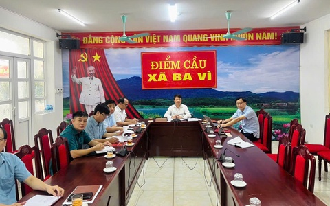 HỘI NGHỊ TRỰC TUYẾN ĐÁNH GIÁ TÌNH HÌNH TRIỂN KHAI VẬN HÀNH MÔ HÌNH CHÍNH QUYỀN ĐỊA PHƯƠNG HAI CẤP TRÊN ĐỊA BÀN THÀNH PHỐ.