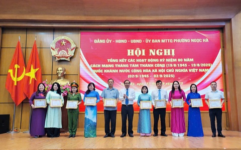 Phường Ngọc Hà tổ chức Hội nghị tổng kết các hoạt động 80 năm Cách mạng Tháng Tám thành công và Quốc khánh 02/9