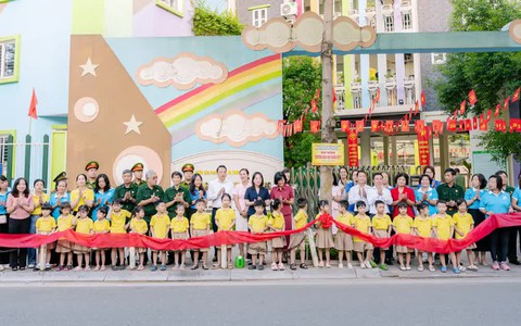 Phường Hai Bà Trưng: ra mắt “Đường hoa Đại đoàn kết” với tổng kinh phí gần 50 triệu đồng.