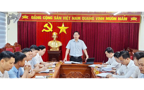 Thường trực HĐND xã giao ban với tổ trưởng, tổ phó tổ đại biểu HĐND xã