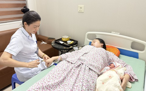 Chăm sóc sau sinh toàn diện- Sức khoẻ cho mẹ, tương lai cho bé