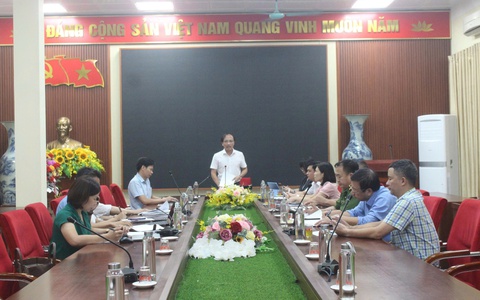 UBND xã Vân Đình tổ chức Hội nghị giao ban công tác tháng 9 và triển khai nhiệm vụ tháng 10/2025