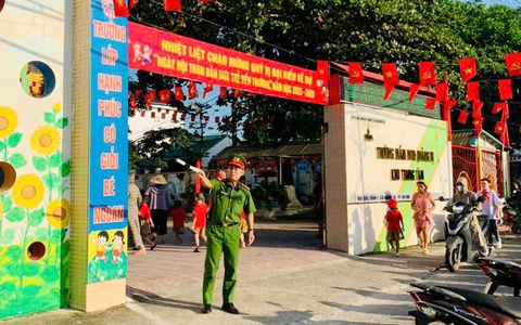 Công an xã Quảng Bị ra quân đảm bảo an ninh trật tự tại các trường học ngày khai giảng năm học 2025-2026