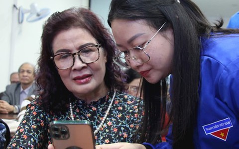 “Lắng nghe và đồng hành” với nhân dân bằng công nghệ số tại Giảng Võ