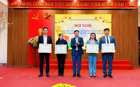 Phường Thanh Liệt: Khen thưởng 4 tập thể, 18 cá nhân xuất sắc trong công tác tín dụng chính sách xã hội năm 2025