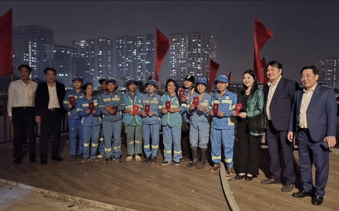 NHẬT KÝ NGUYÊN ĐÁN - BÍNH NGỌ XUÂN SANG