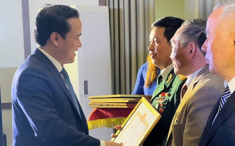 ĐẢNG BỘ PHƯỜNG ĐÔNG NGẠC TRỌN NIỀM TIN THEO ĐẢNG XÂY DỰNG PHƯỜNG GIÀU ĐẸP, VĂN MINH, HIỆN ĐẠI
