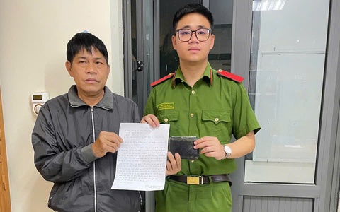 CÔNG AN XÃ BÌNH MINH: NHANH CHÓNG TÌM NGƯỜI ĐÁNH RƠI VÍ, TRAO TRẢ TÀI SẢN CHO CÔNG DÂN